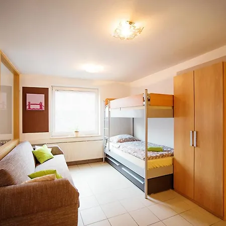 Sweet With Free Private Parking Apartment Laibach