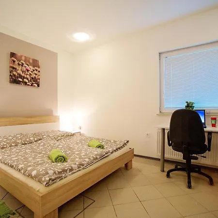 Apartment Sweet With Free Private Parking *