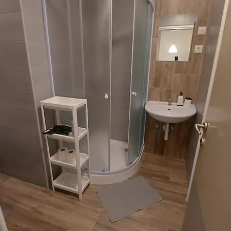 Sweet With Free Private Parking