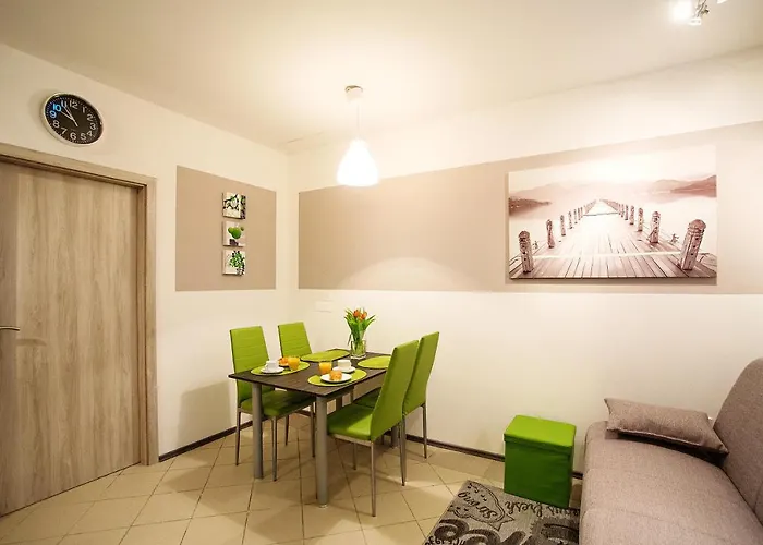 Sweet With Free Private Parking