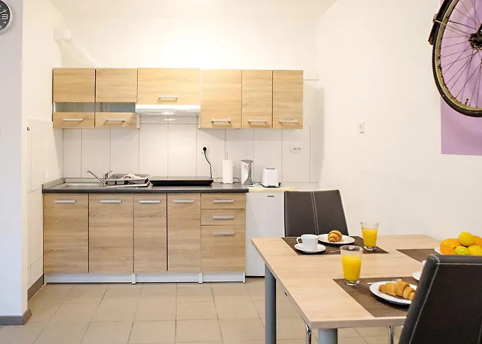 Sweet With Free Private Parking *