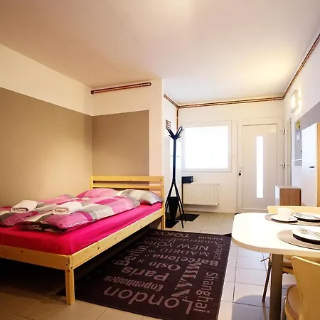 Apartment Sweet With Free Private Parking *