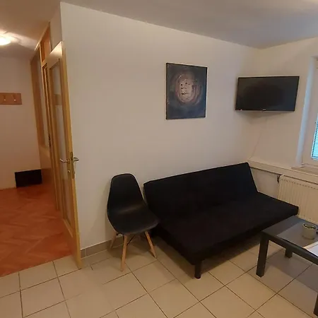 Apartment Sweet With Free Private Parking *